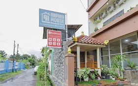 RedDoorz Syariah near Universitas Jember